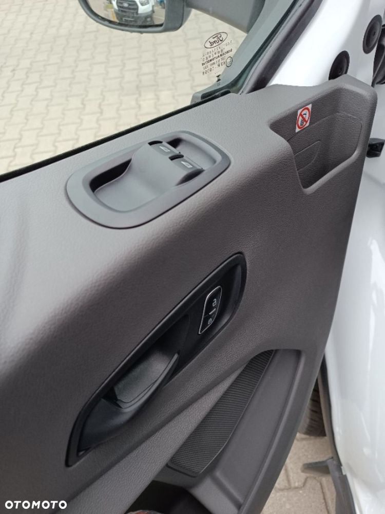 Ford Transit - 16