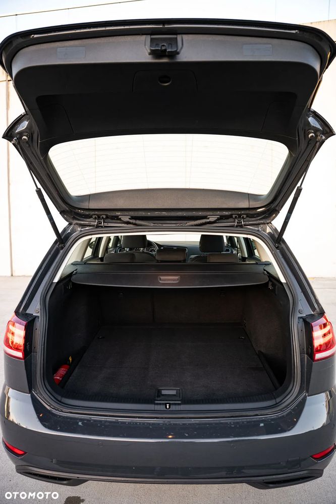 Volkswagen Golf 1.0 TSI BMT Trendline - 17