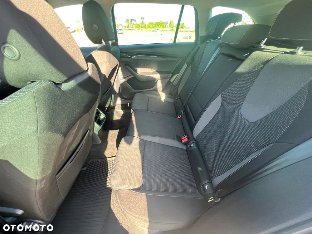 Skoda Octavia 1.5 TSI ACT Ambition - 25