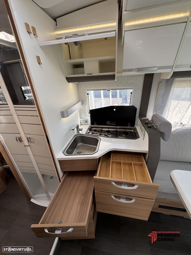 Adria Matrix 640 DC GT Edition c.central e basculante - 7
