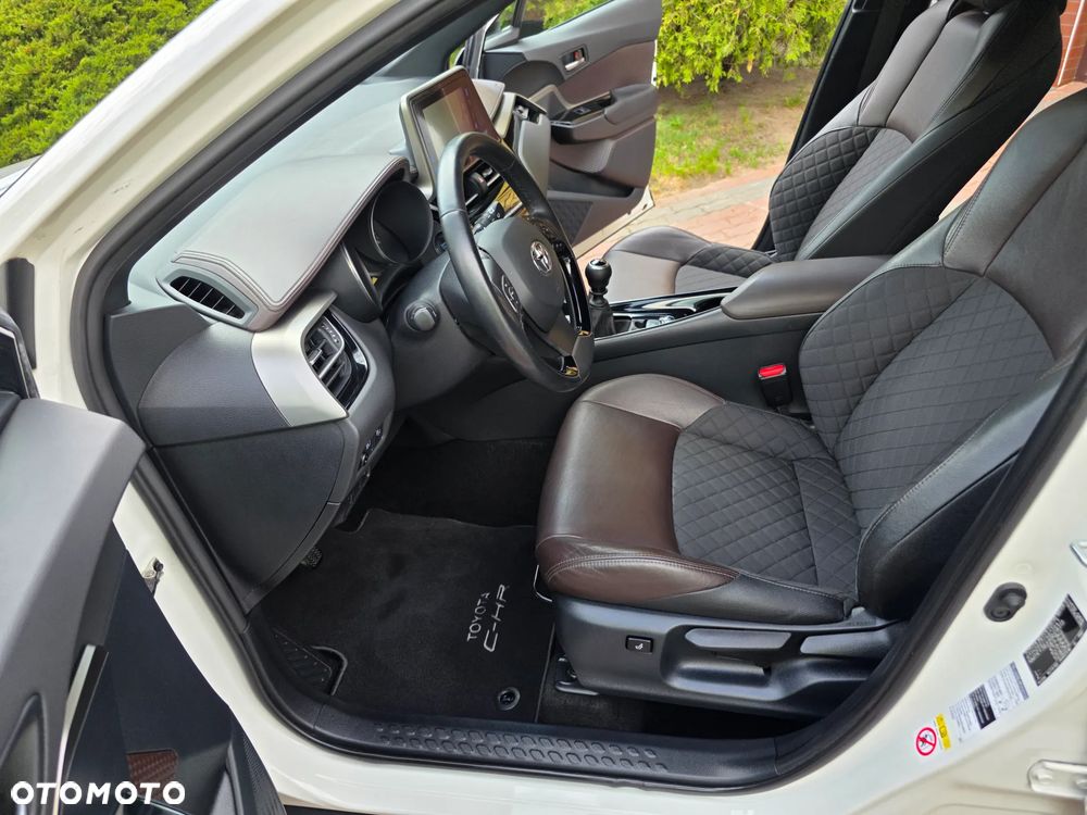 Toyota C-HR 1.2 T Prestige - 25