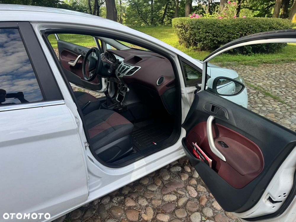 Ford Fiesta 1.6 Titanium - 6