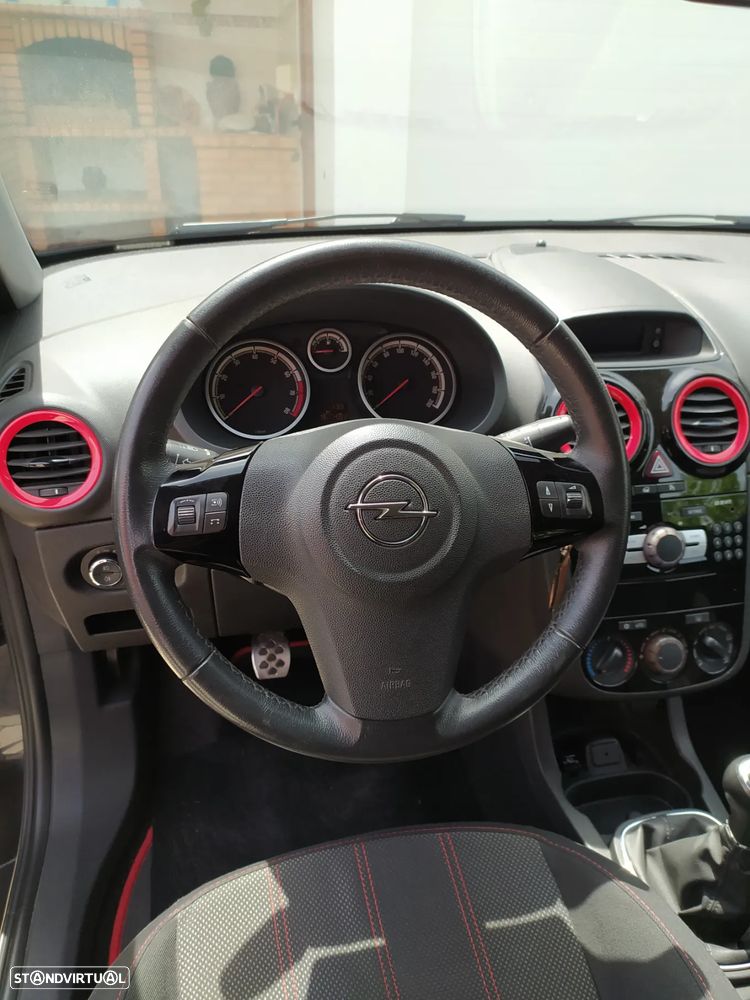 Opel Corsa 1.2 Black Edition - 10