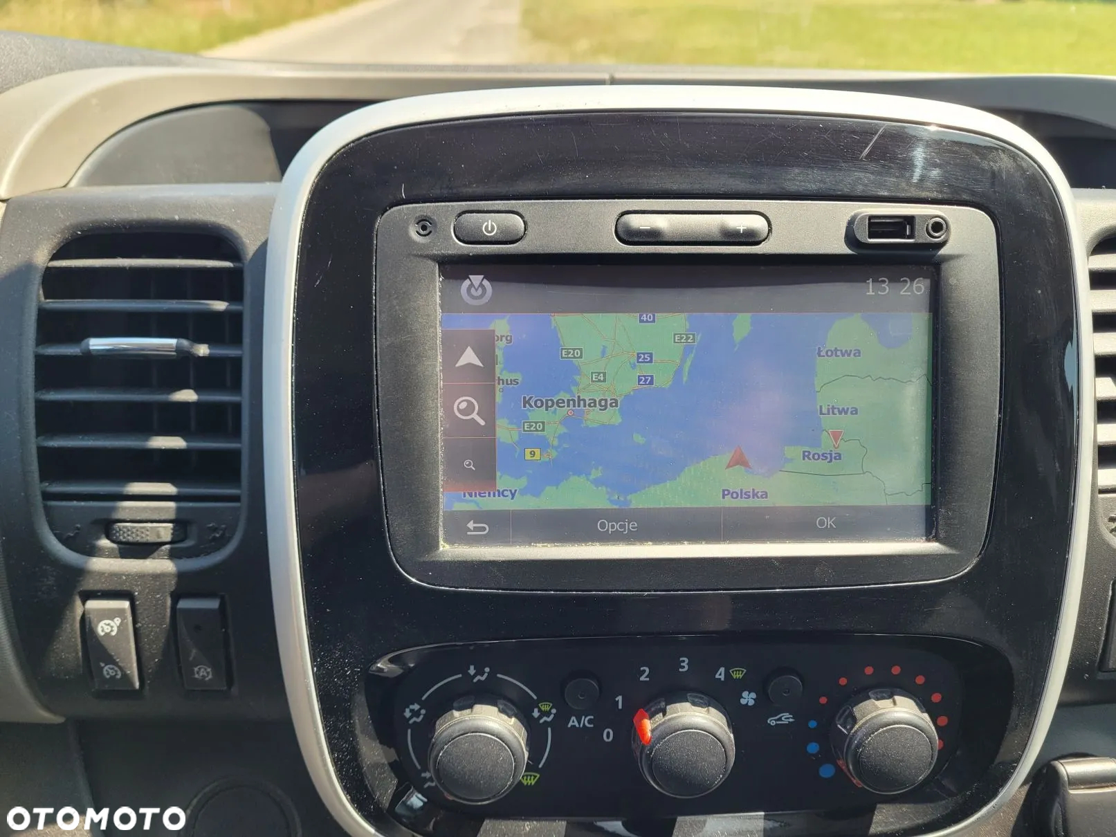 Renault Trafic Long 6-osób Auto-Warsztat - 29