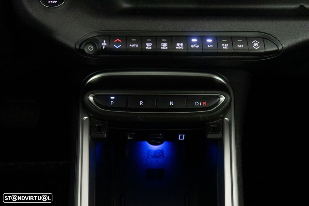 Jeep Avenger 54 kWh Summit - 24