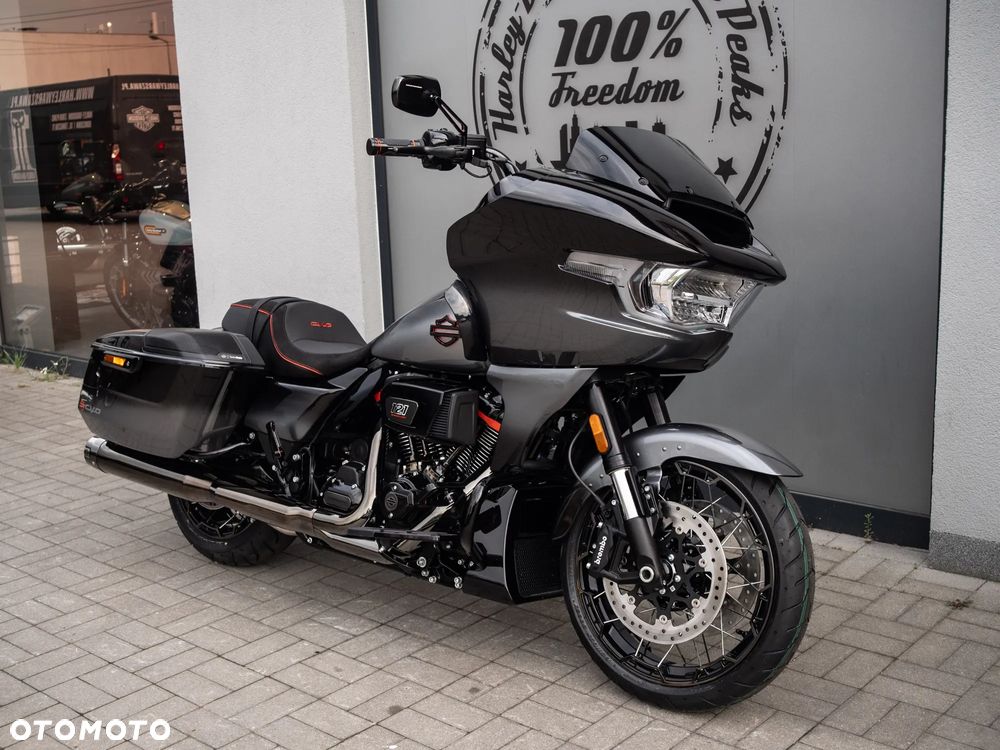 Harley-Davidson Touring Road Glide - 4
