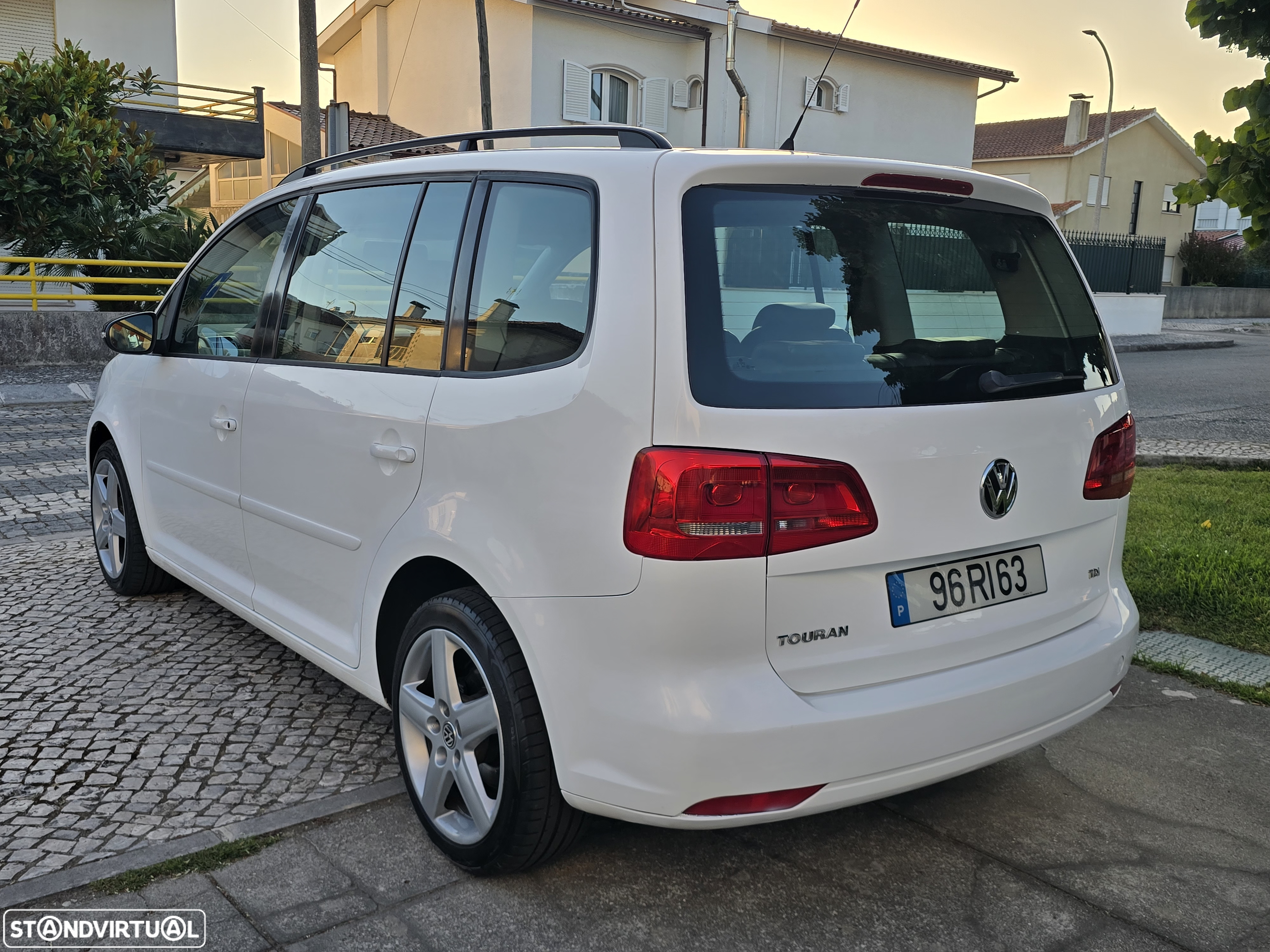 VW Touran 1.6 TDI Blue.Confortline 7L - 5