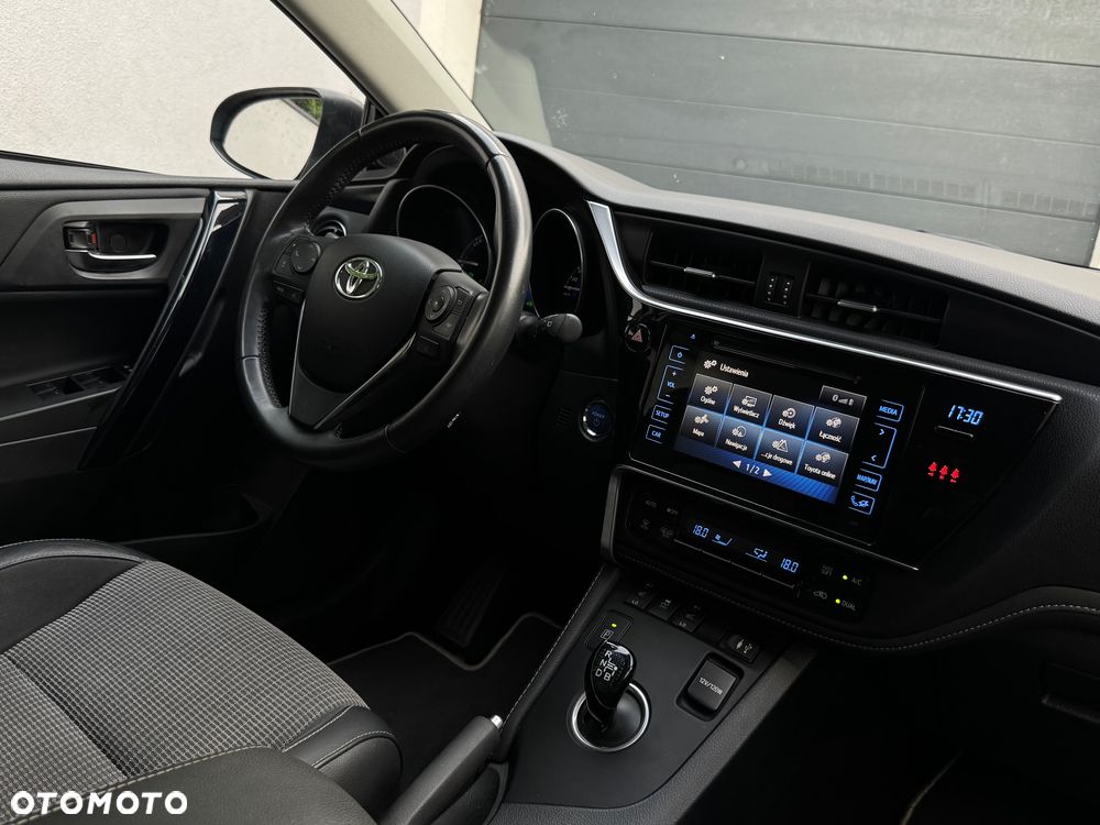 Toyota Auris 1.8 HSD Prestige NAVI - 27