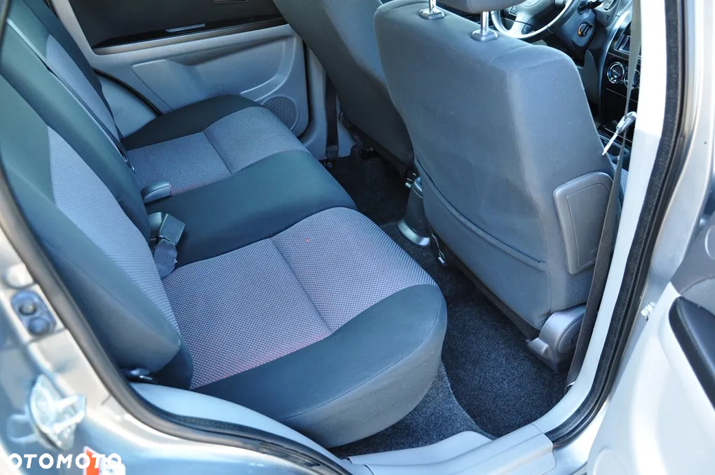Suzuki SX4 1.9 DDiS DPF 4x2 Comfort - 27