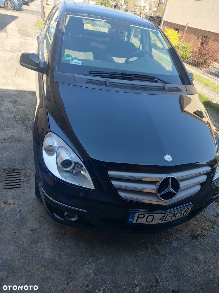 Mercedes-Benz Klasa B 180 - 10