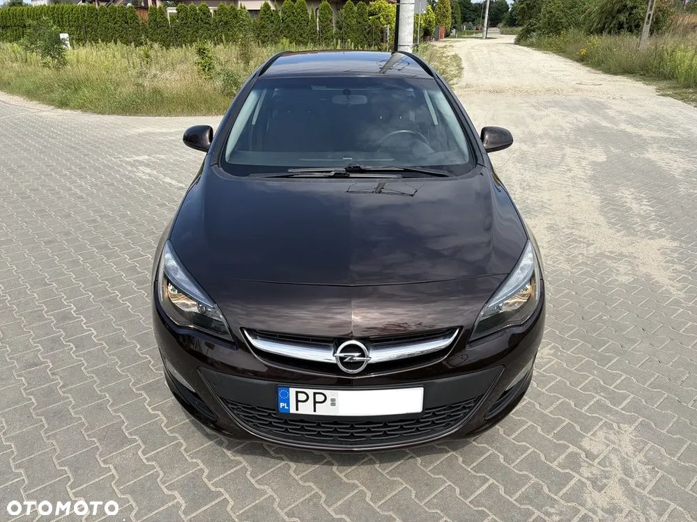 Opel Astra 2013 photo 3