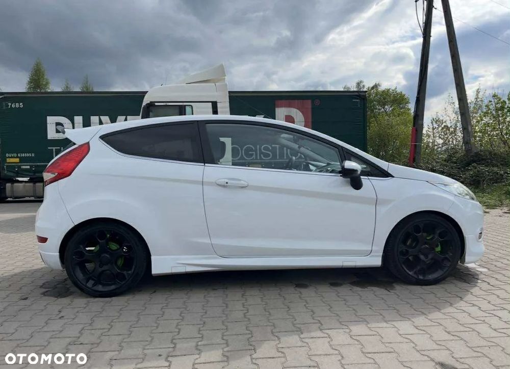 Ford Fiesta 1.6 Sport - 3