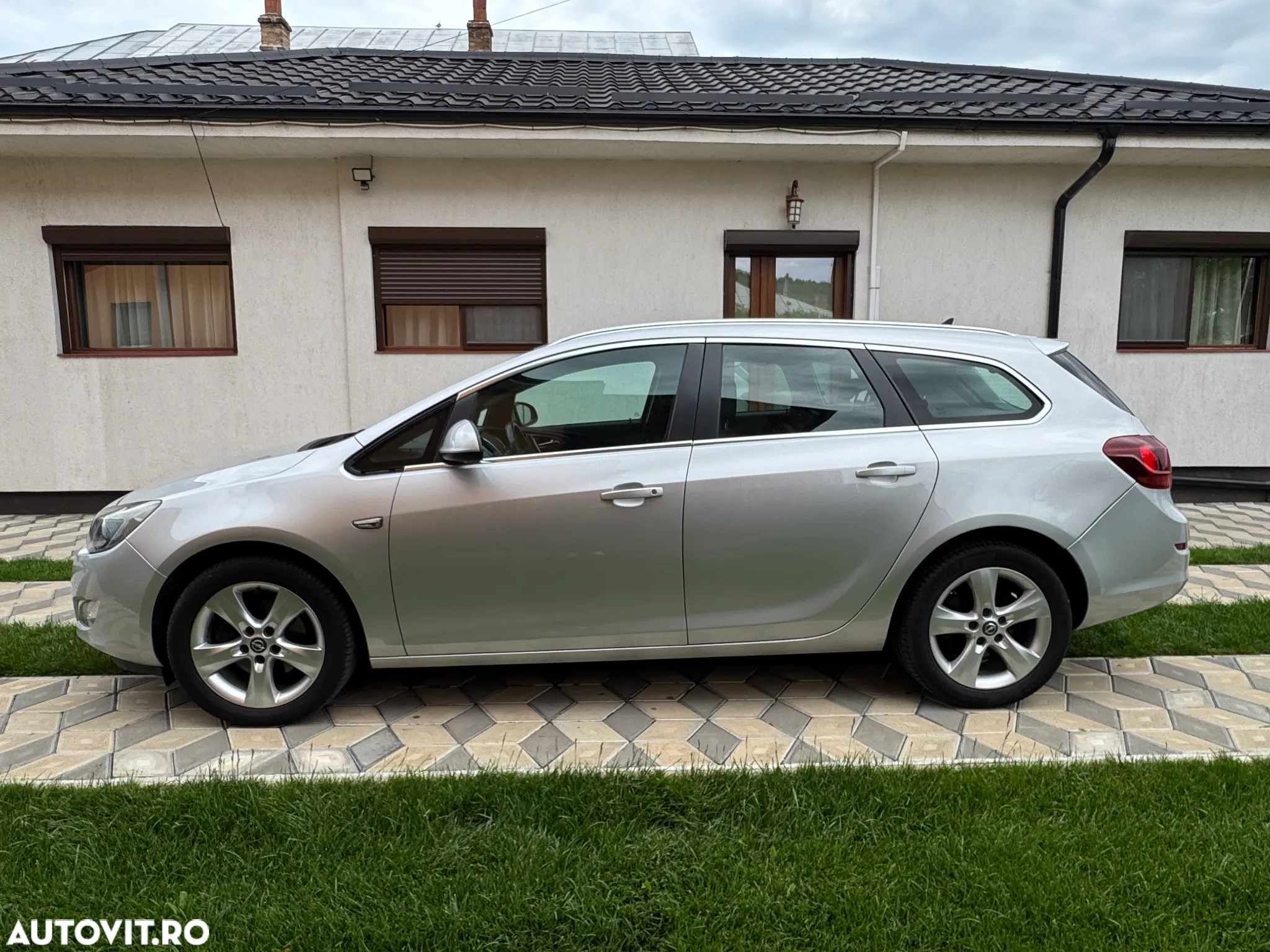 Opel Astra 1.7 CDTI DPF Sports Tourer - 4