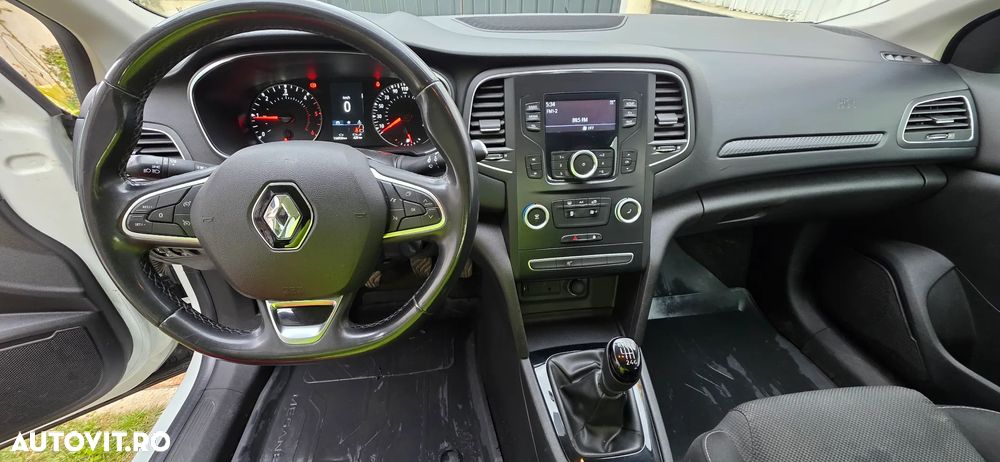 Renault Megane BLUE dCi 115 Equilibre - 13