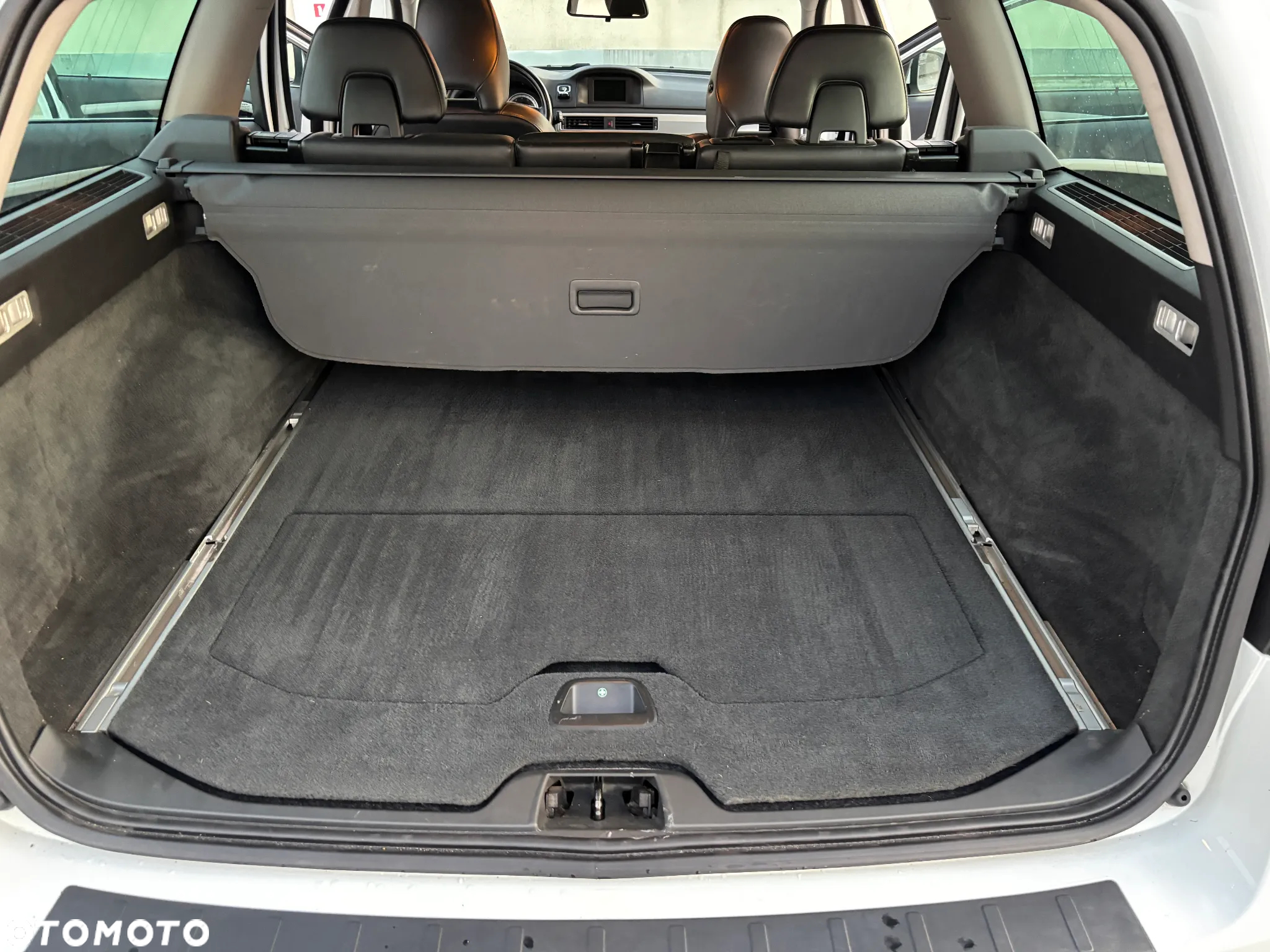 Volvo V70 2.5T Ocean Race - 35