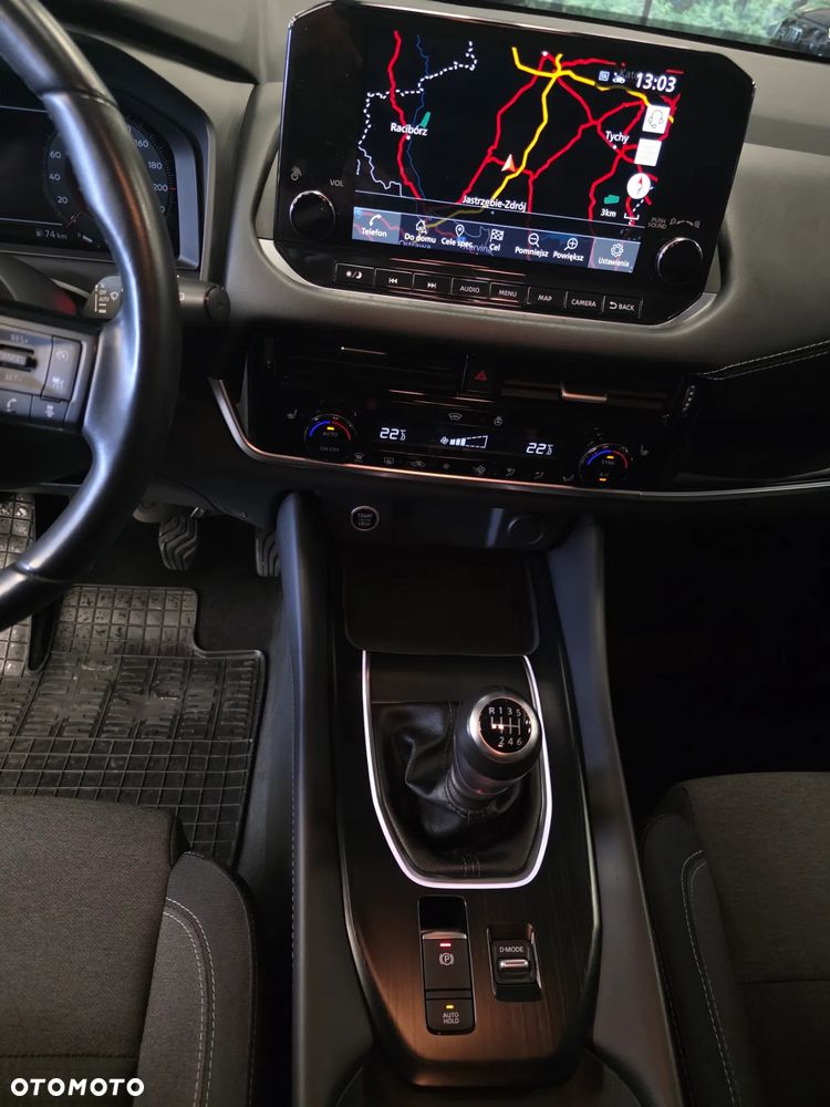 Nissan Qashqai 1.3 DIG-T N-CONNECTA - 17