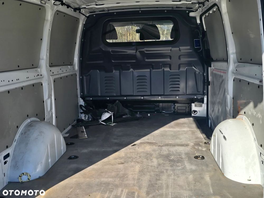 Mercedes-Benz Vito - 12