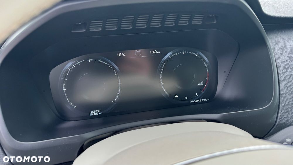 Volvo XC 90 T6 AWD Momentum 7os - 24