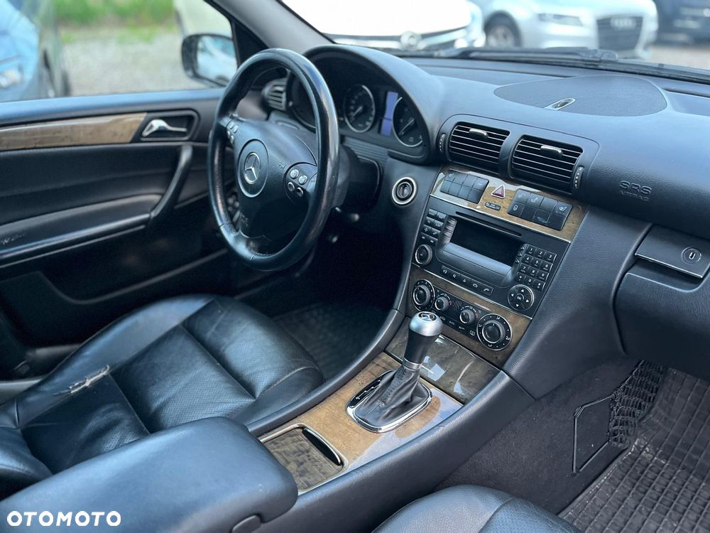 Mercedes-Benz Klasa C 180 Kompressor Automatik Avantgarde Sport Edition - 7