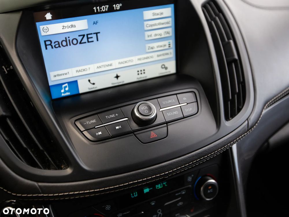 Ford Kuga - 27