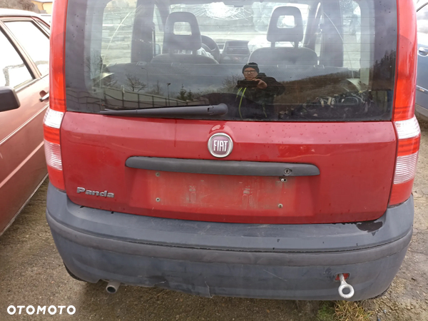 Fiat panda lampa dzrzwi klapa tył