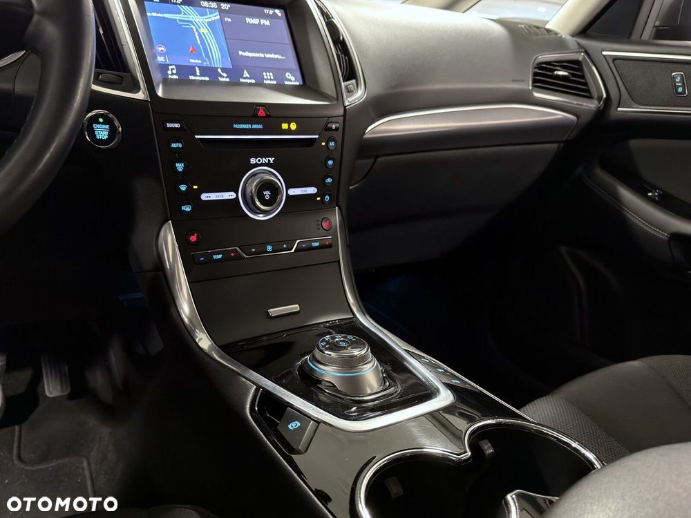 Ford S-Max - 12