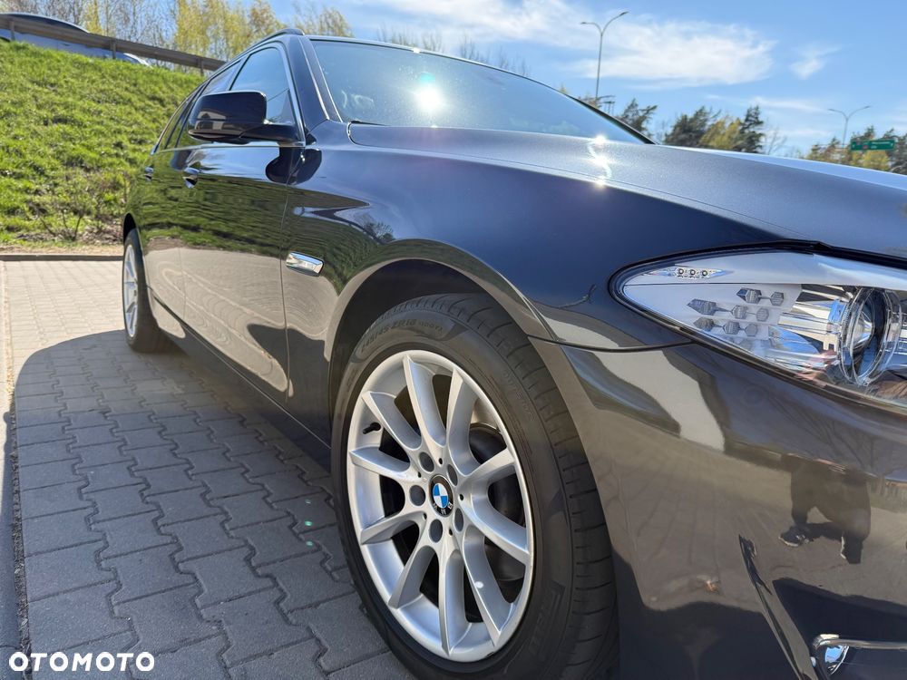 BMW Seria 5 520d - 28