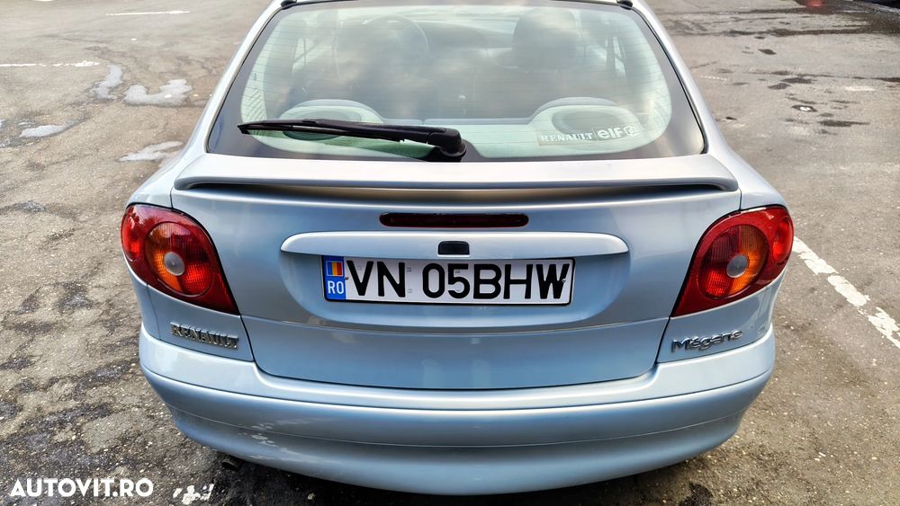 Renault Megane - 8