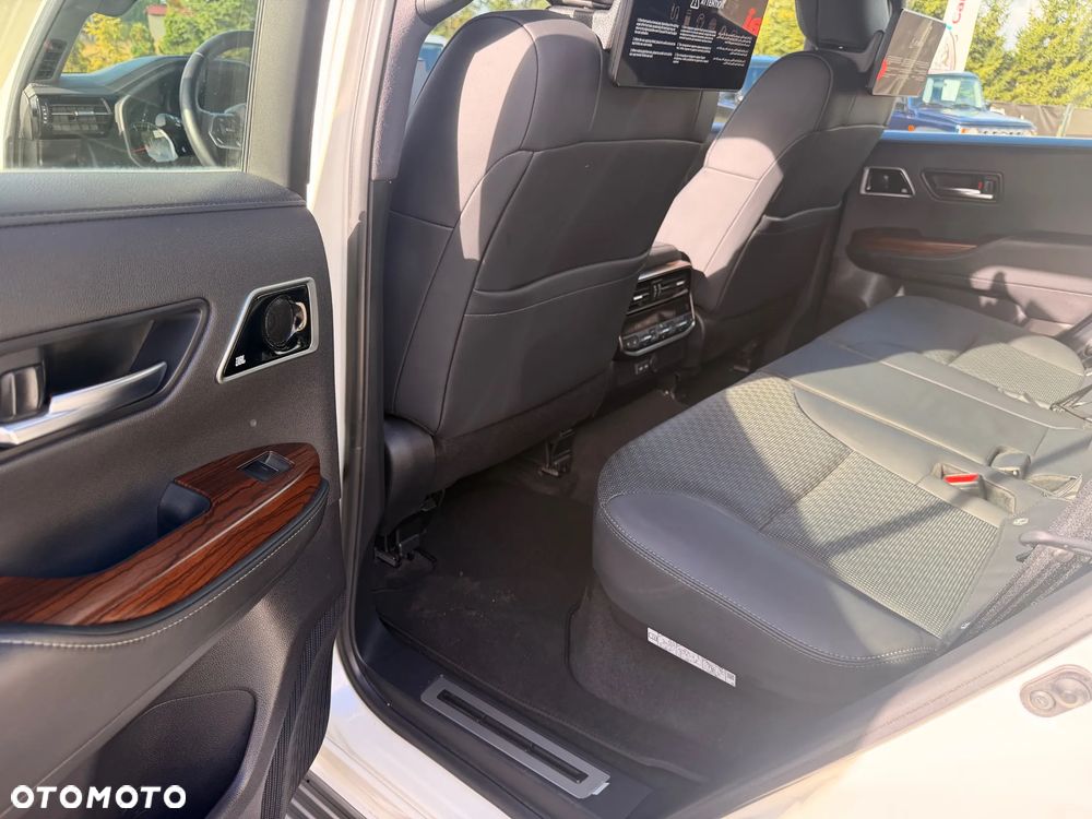 Toyota Land Cruiser - 18