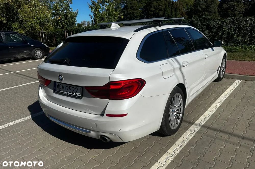 BMW Seria 5 530d Luxury Line - 3
