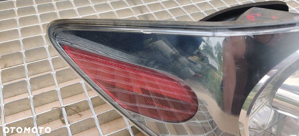 Mazda CX-7 Lampa tylna LEWA LEWY TYŁ - 2