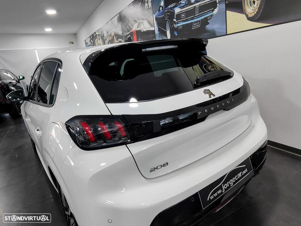 Peugeot 208 1.2 PureTech Allure EAT8 - 17