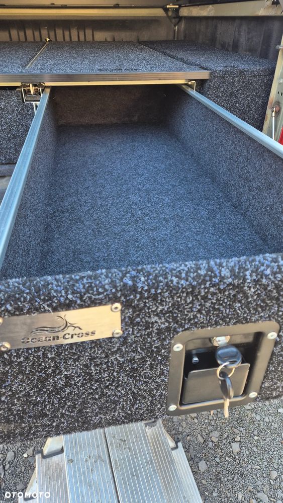 Toyota Hilux 2.5 D-4D SR5 - 19