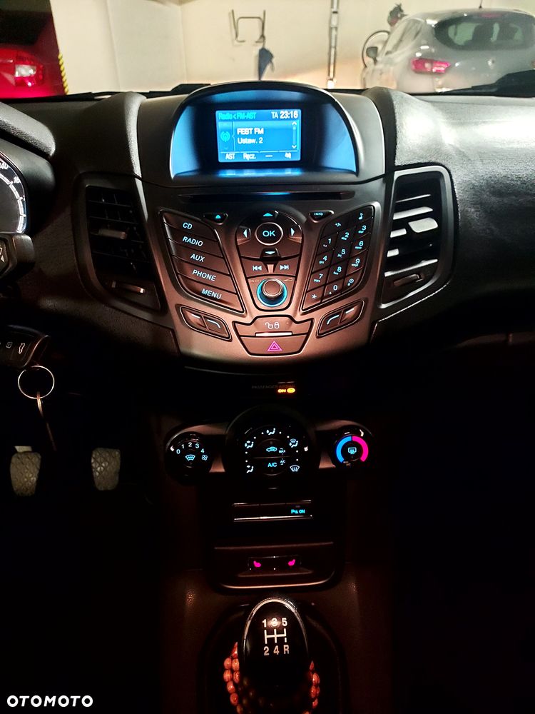 Ford Fiesta 1.0 Start-Stop Titanium - 22