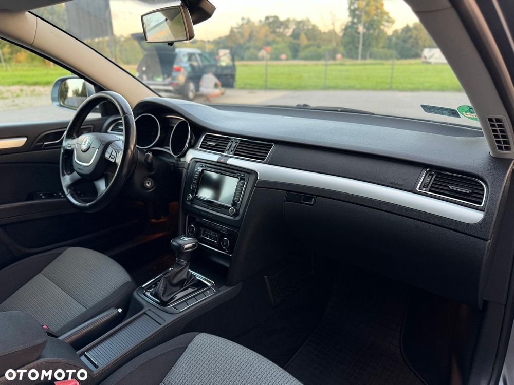 Skoda Superb 2.0 TDI Platinum DSG - 9