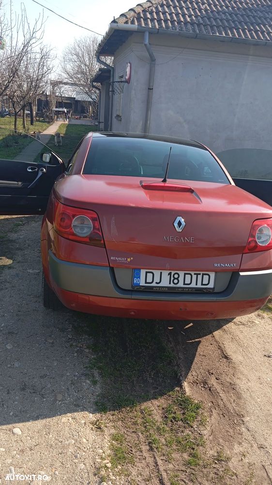 Renault Megane II 1.6 Privilege Aut - 2