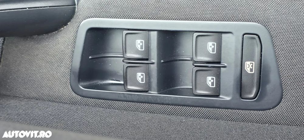 Volkswagen Golf - 14