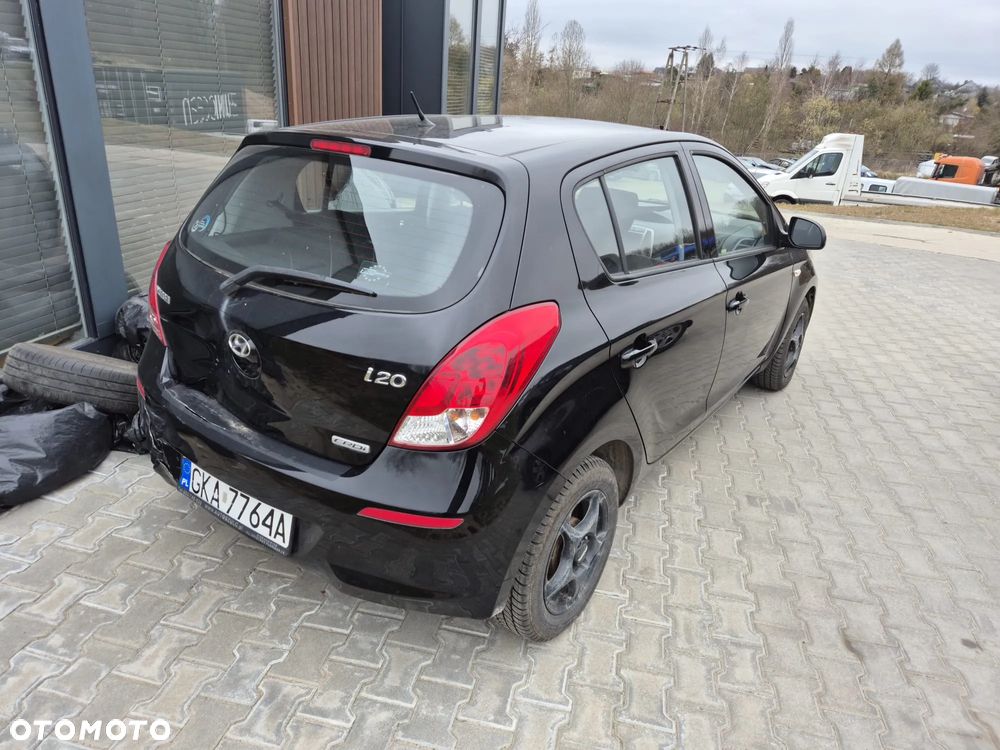Hyundai i20 1.1 CRDi Comfort - 6