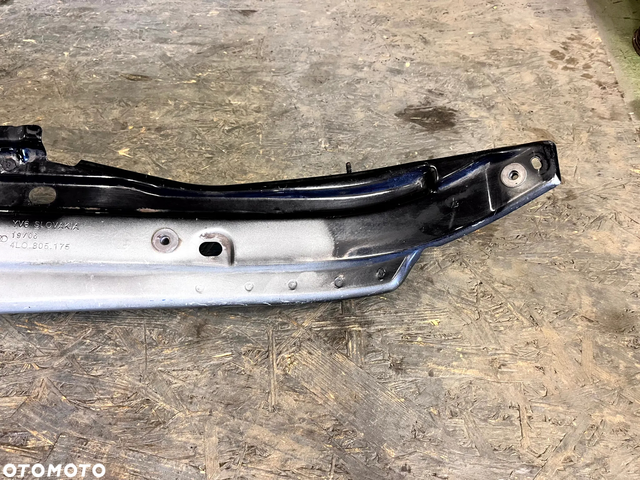 AUDI Q7 4L MOCOWANIE WSPORNIK BŁOTNIKA LEWY 4L0805157B - 3