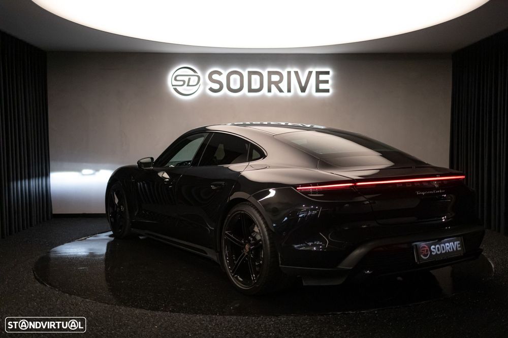 Porsche Taycan Turbo - 3