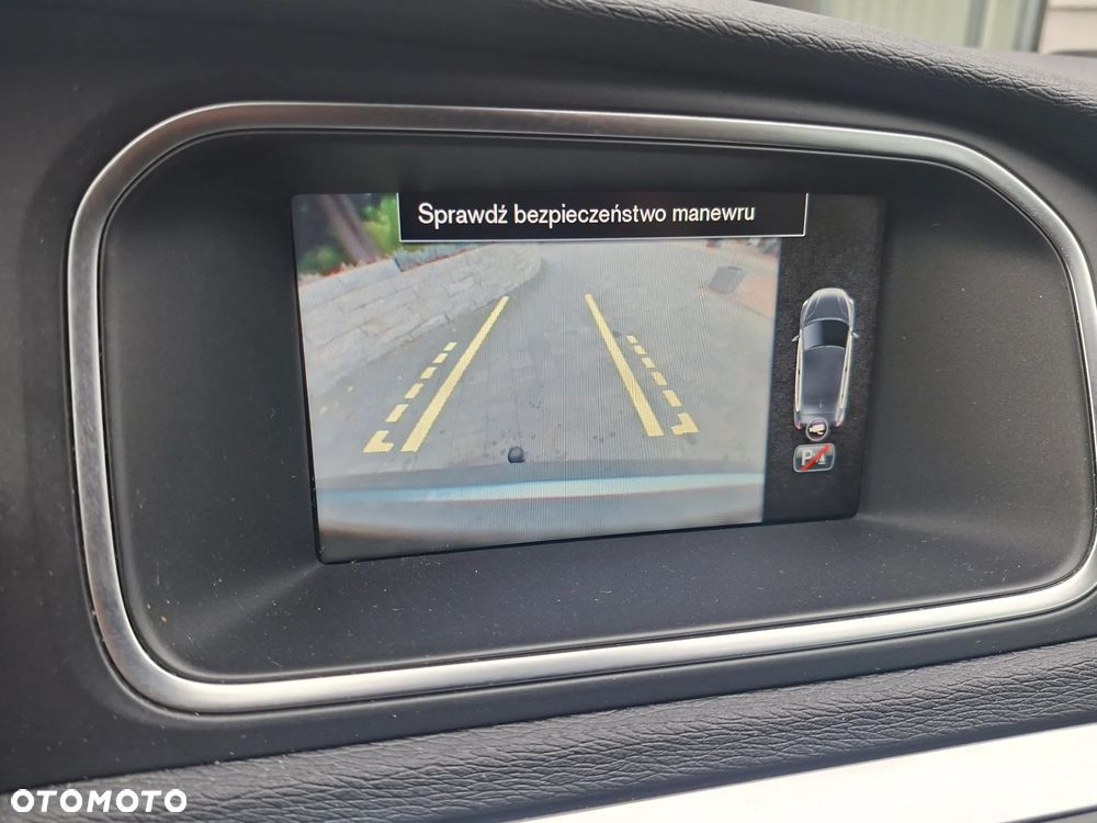 Volvo V40 D2 Momentum - 20