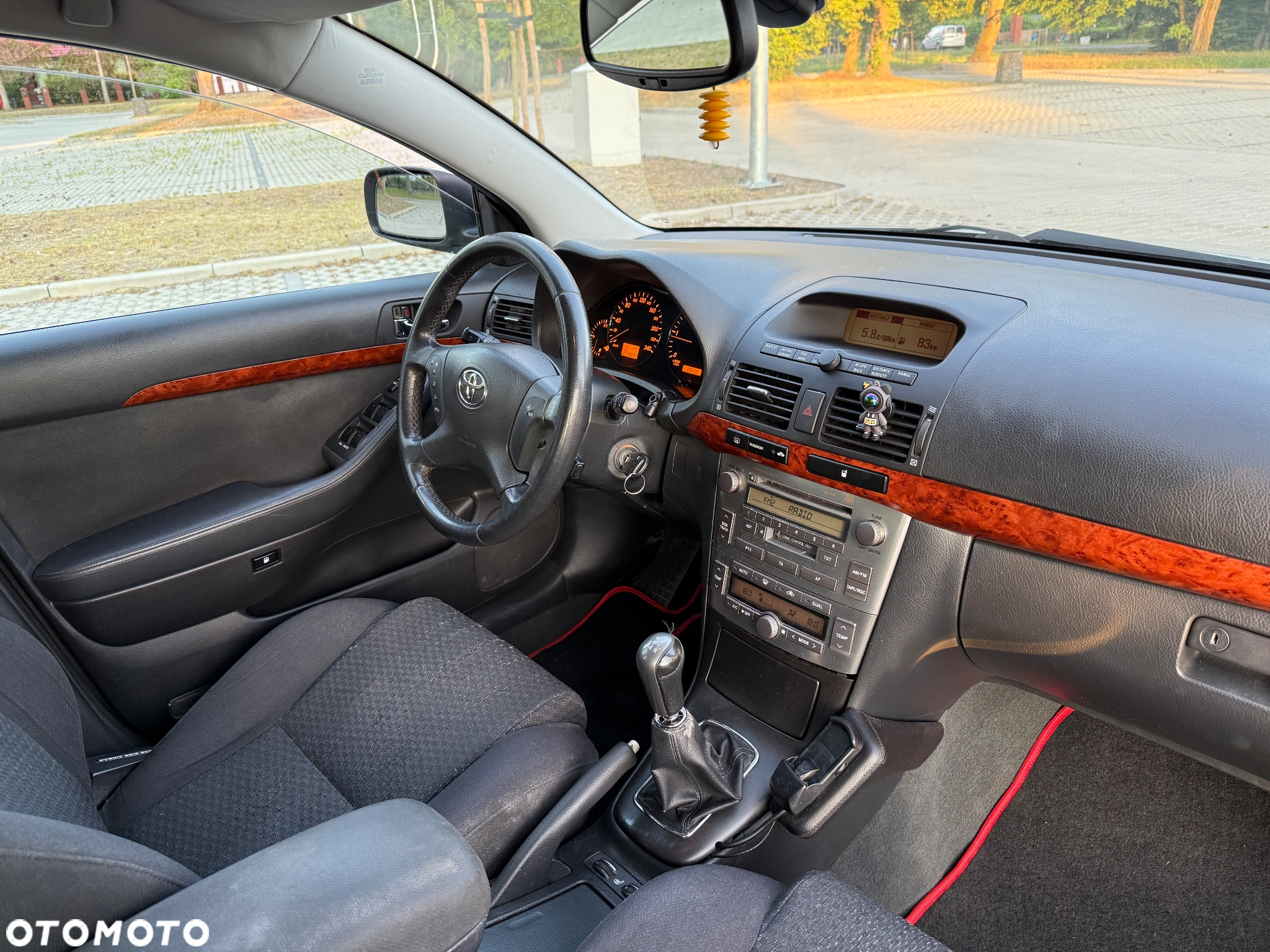 Toyota Avensis 2.0 D-4D Combi - 12