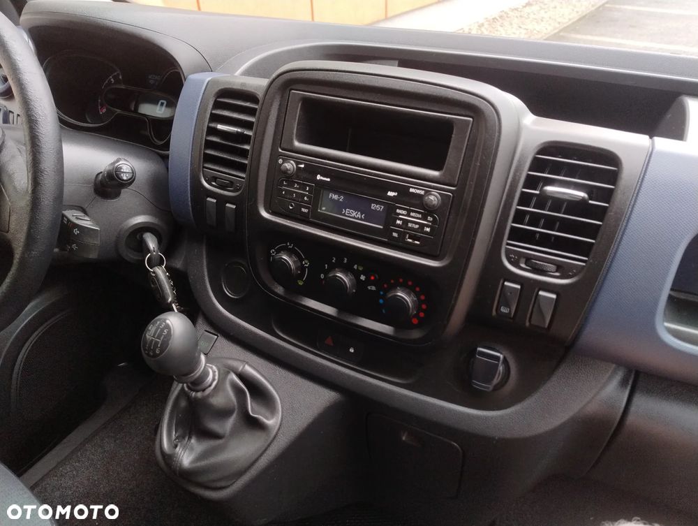 Opel VIVARO 1.6 CDTI (110KM) 6-BIEGÓW (L1H1) STAN SUPER IDEALNY 100% BEZWYPADKOWY LAKIER ORYGINALNY NIE MA RDZY SERWIS KM DO KOŃCA ! ! ! - 14