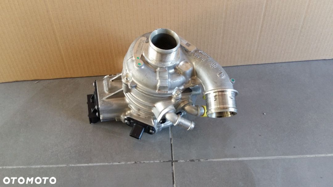 AUDI Q7 SQ7 4.0 TURBOSPRĘŻARKA TURBINA 057145601F - 1