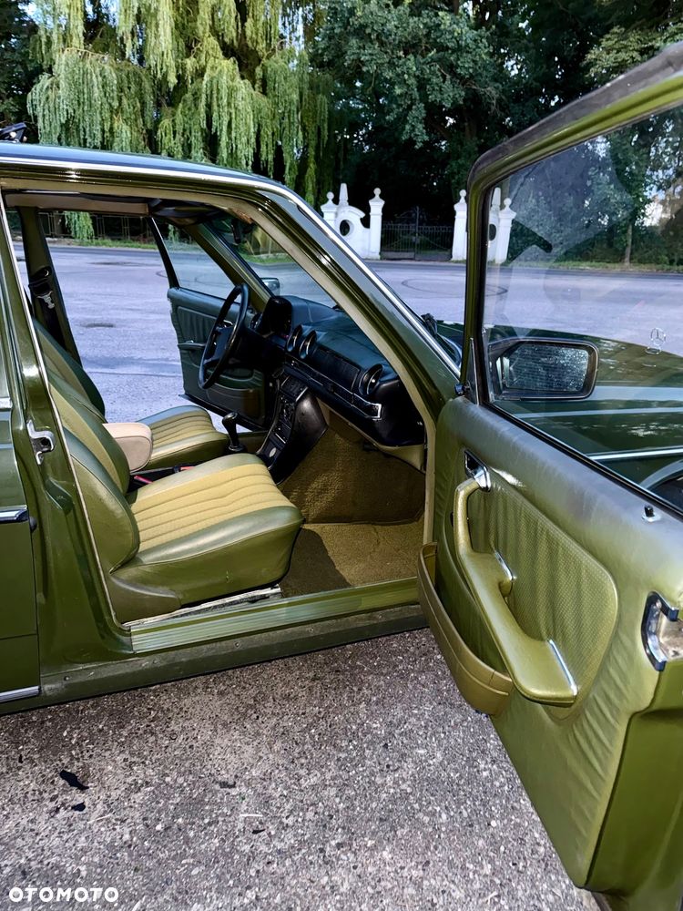 Mercedes-Benz W123 - 18