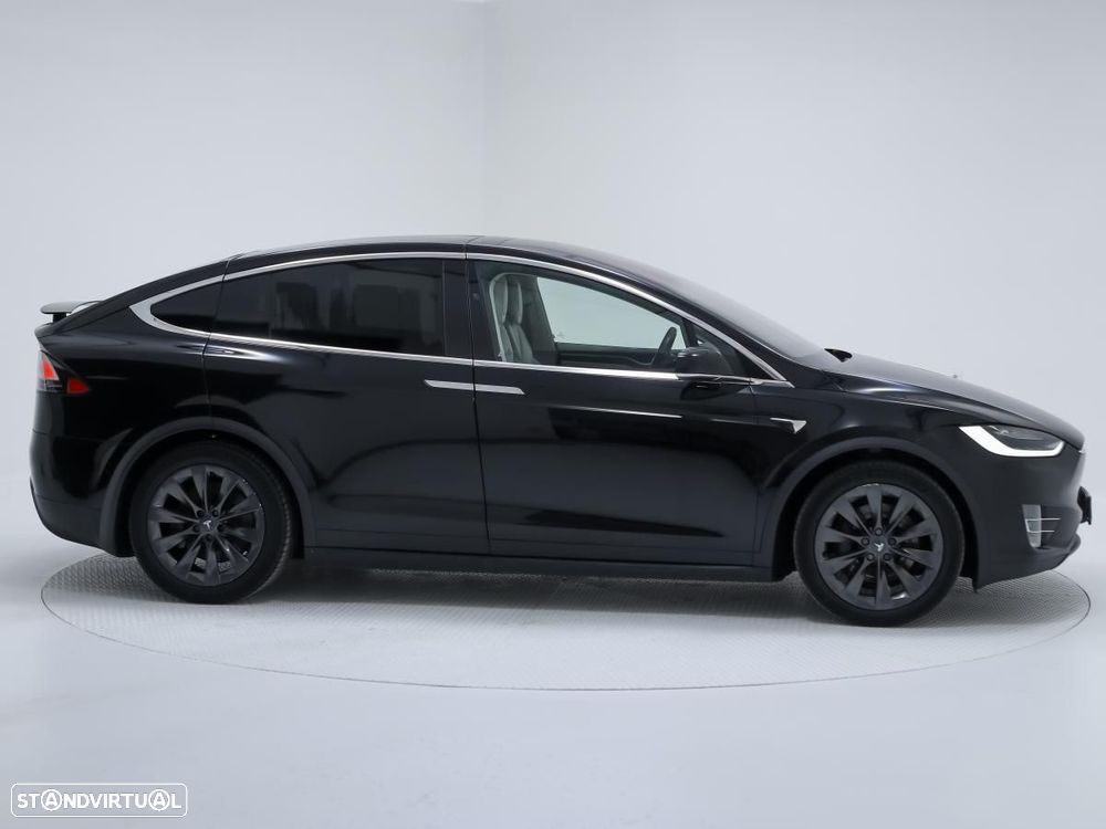 Tesla Model X 75D AWD - 2