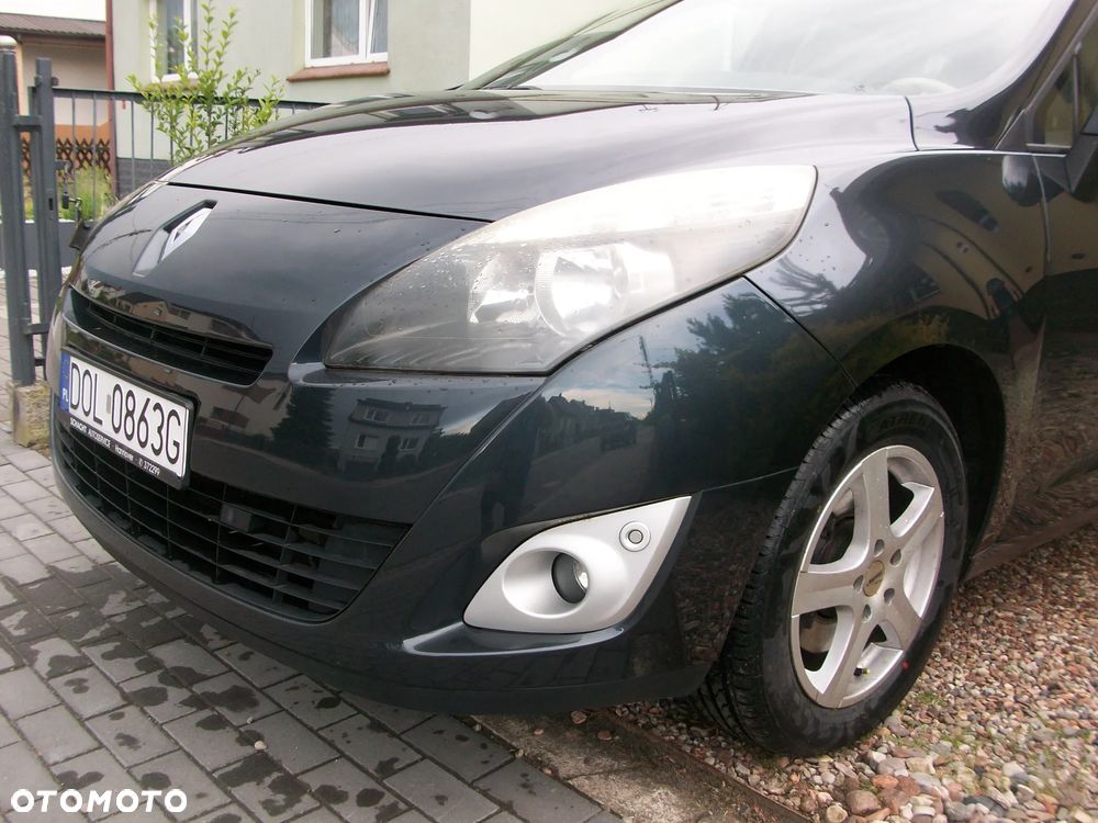 Renault Grand Scenic 2.0 16V 140 CVT Bose Edition - 6