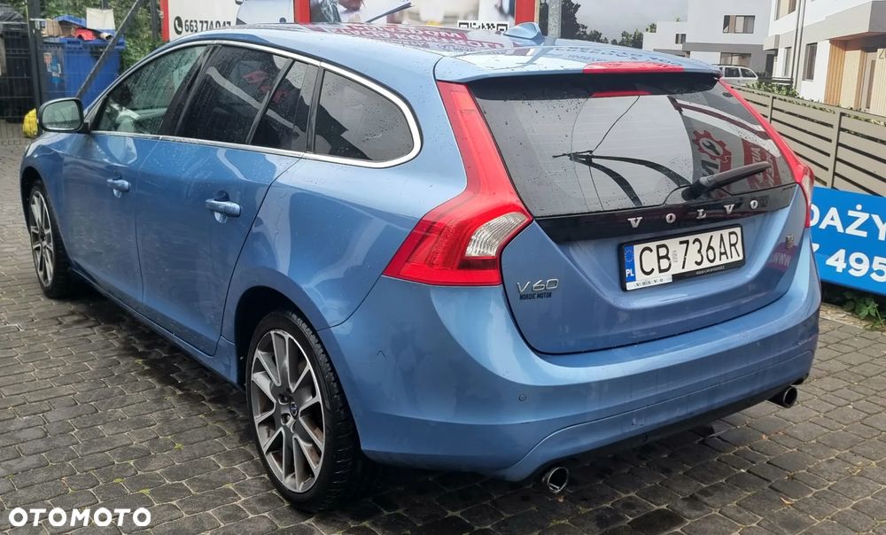 Volvo V60 T3 Momentum - 5