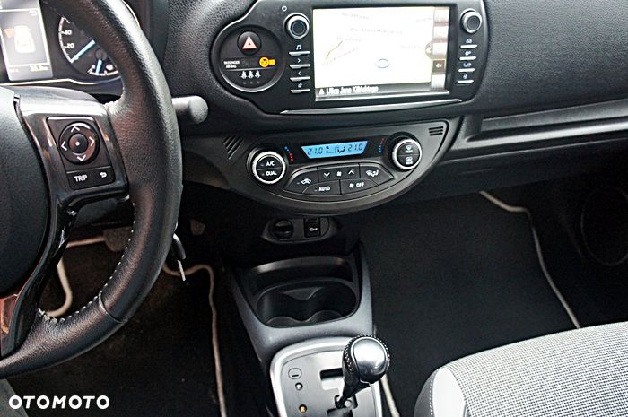 Toyota Yaris 1.5 VVT-i Y20 Club - 21