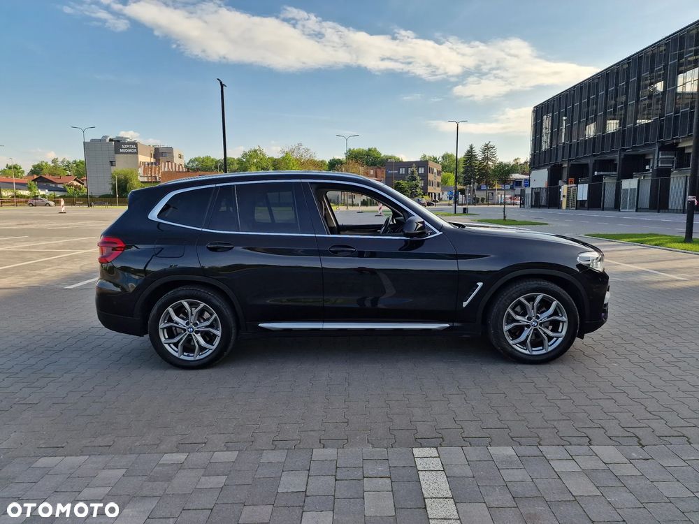 BMW X3 xDrive20d Business Edition - 3